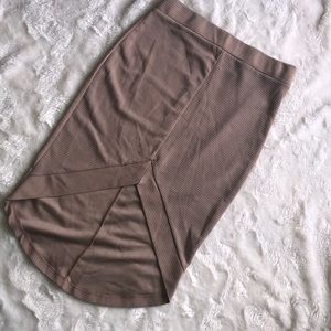 2/20 🌸🌸🌸Sirens nude skirt size large